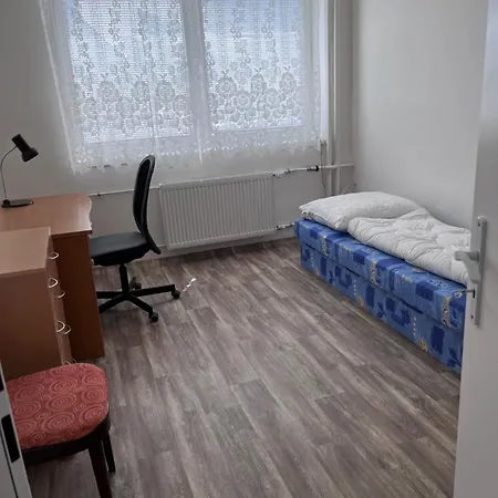 V Soukromi, Slezska Διαμέρισμα Οστράβα